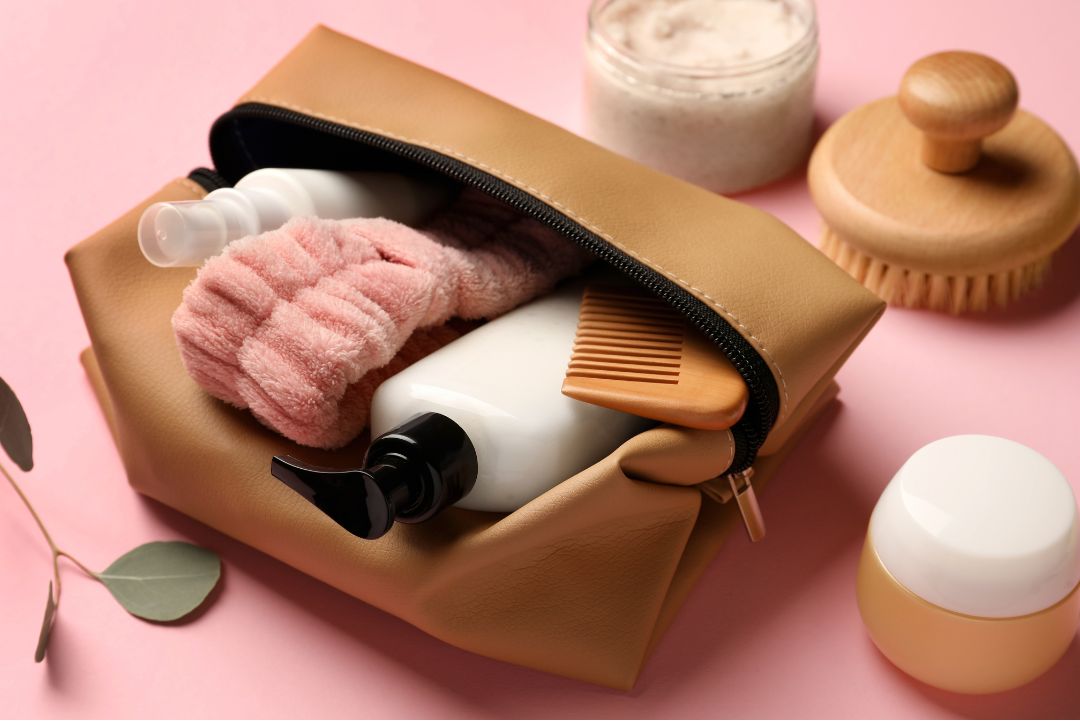 trousse de toilette bien rangée